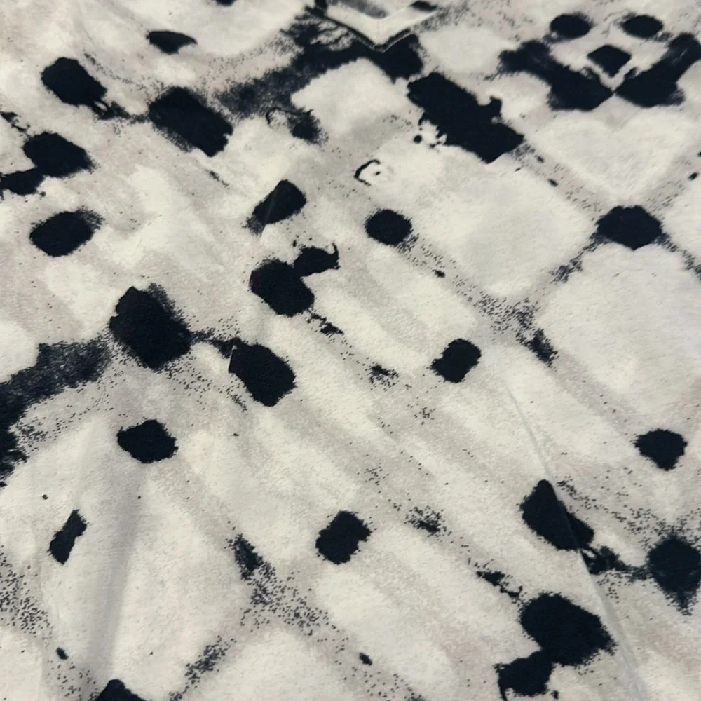 🍋Women’s Lululemon Love Tee II size 2🍋 - Picture 4 of 10